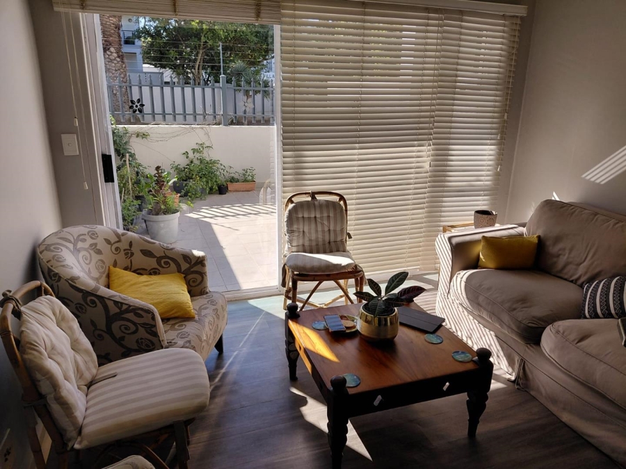 To Let 1 Bedroom Property for Rent in Okennedyville Western Cape